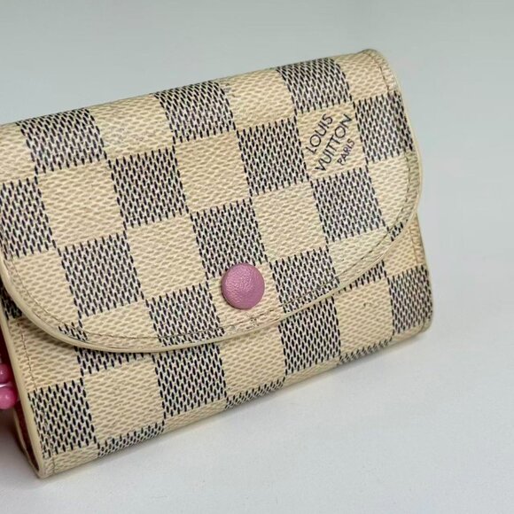 Louis Vuitton Damier Azur Wallet with Classic Checkerboard Design and PinkButton - Picture 7 of 8
